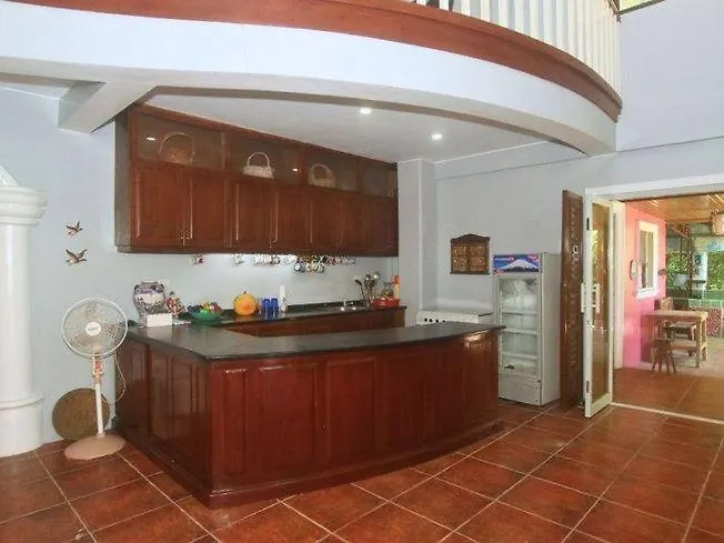 5 Bedroom House In Poblacion Cebu * Compostela (Cebu)